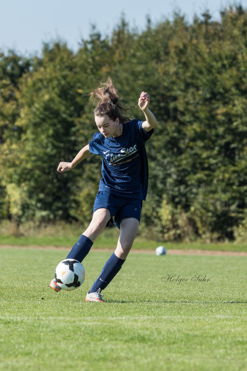 Bild 94 - B-Juniorinnen Krummesser SV - SV Henstedt Ulzburg : Ergebnis: 0:3